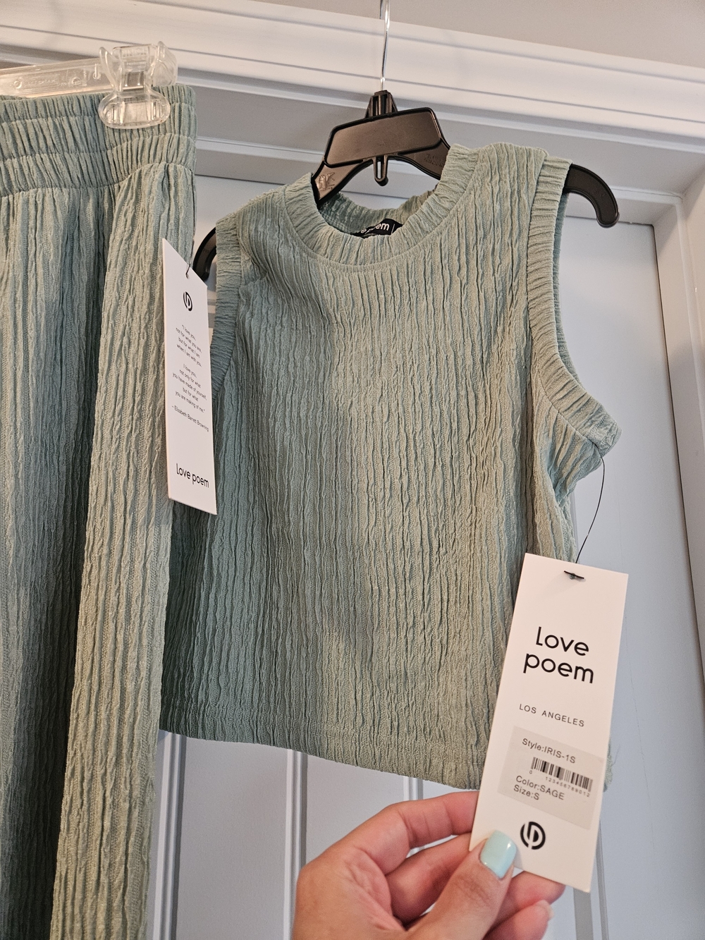Matching Set: Mint Ribbed Wide-Leg Pants & Top - Picture 3 of 9